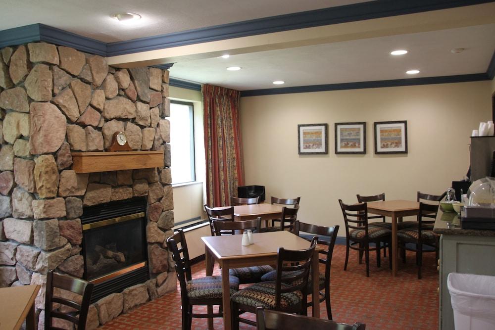 Quality Inn Cortland - University Area Exteriér fotografie